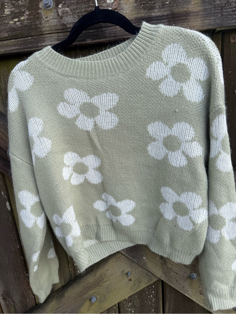 SHEIN Sage Green Crewneck Sweater with Cream Floral Pattern